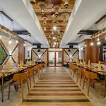 103 Alpine Hotel 3*