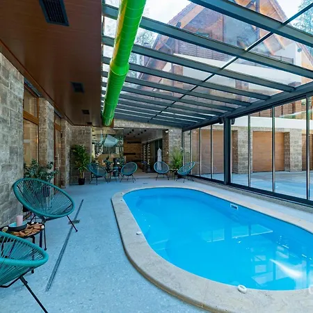 Hotel 103 Alpine
