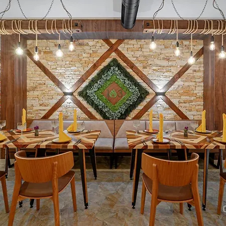 103 Alpine Hotel Panichishte