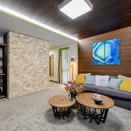 Hotel 103 Alpine Panichishte