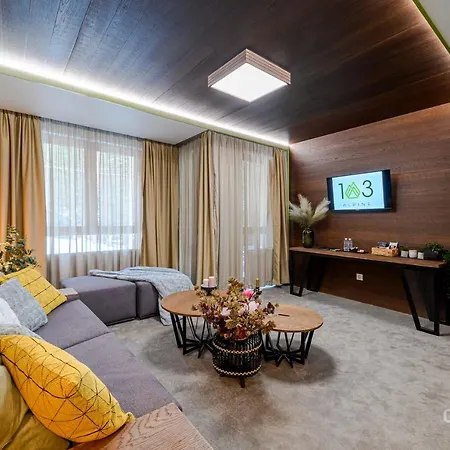103 Alpine فندق
