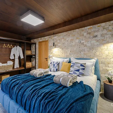 Hotel 103 Alpine 3*